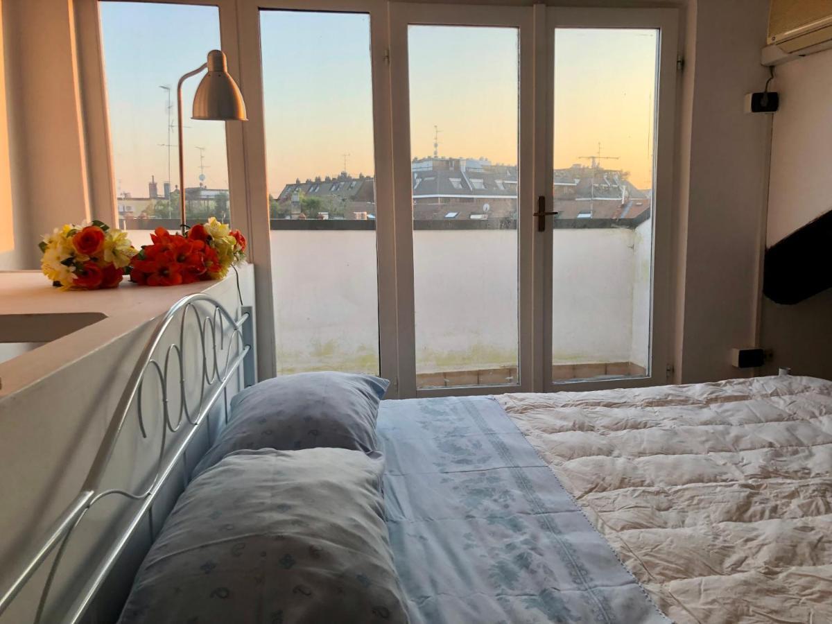 Charming 1-Bed Apartment In Milano Eksteriør billede