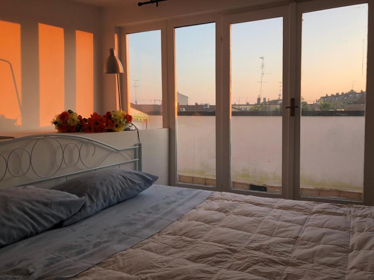 Charming 1-Bed Apartment In Milano Eksteriør billede