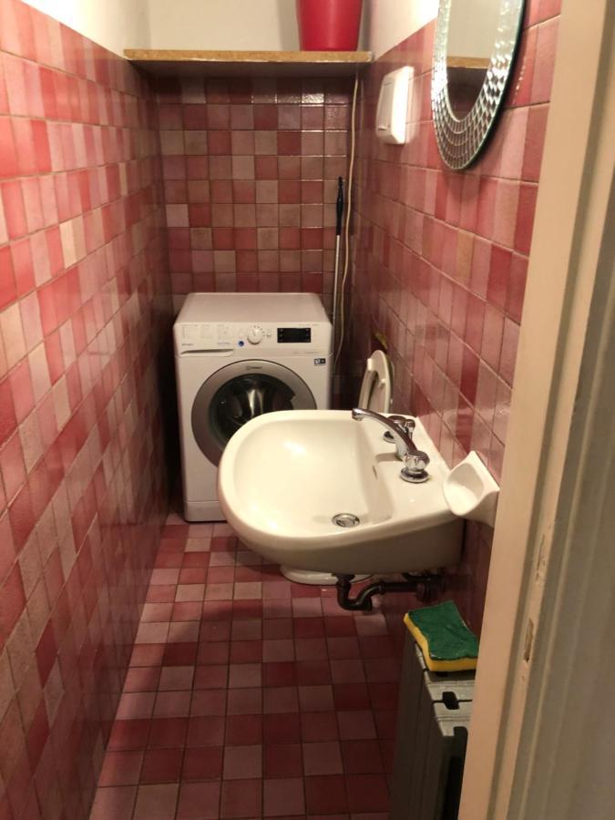 Charming 1-Bed Apartment In Milano Eksteriør billede